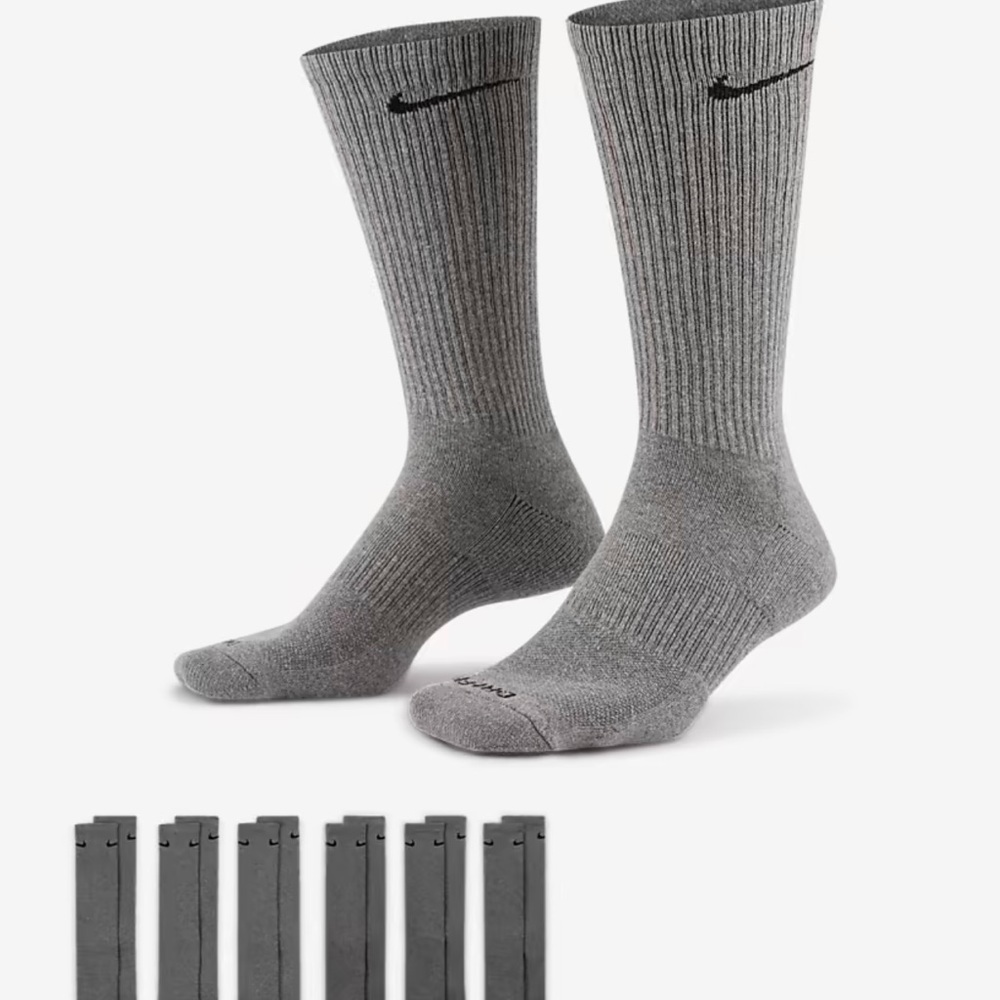 Nike 
Training Crew Socks (6 Pairs)
Nike Everyday Cushioned